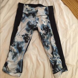 Lululemon Luxtreme crop size 6